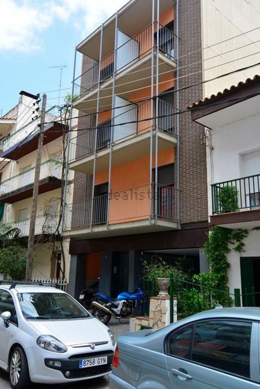 Apartment Beach Front Canet Canet De Mar Exterior photo