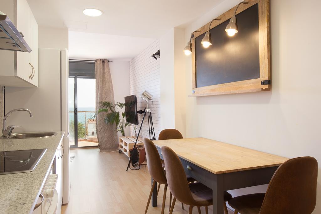Apartment Beach Front Canet Canet De Mar Exterior photo